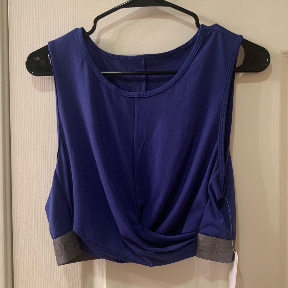 Powertouch light front twist tank Fabletics